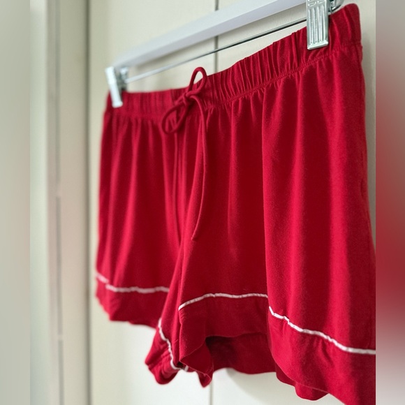 VICTORIA'S SECRET SoSoft™ Modal Red Pajama Shorts w White Piping Size XS - Picture 2 of 5